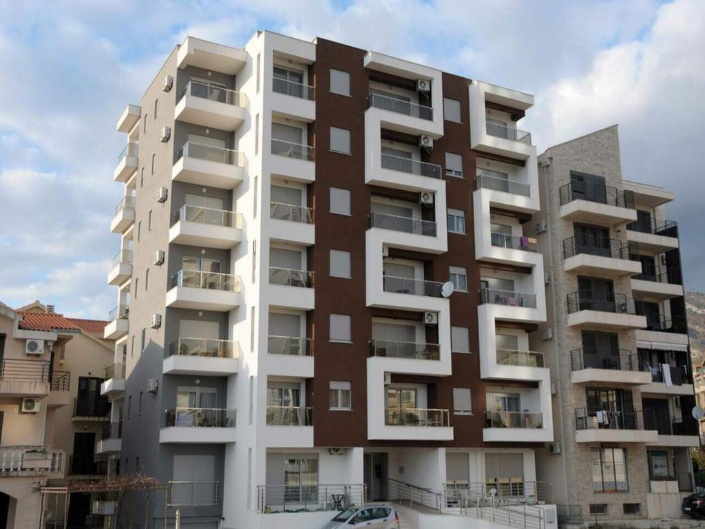 Daire Svilen Konac Budva