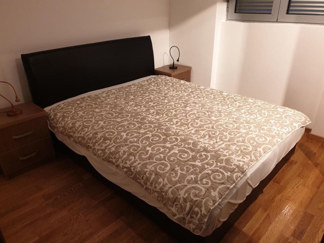 Daire Svilen Konac Budva