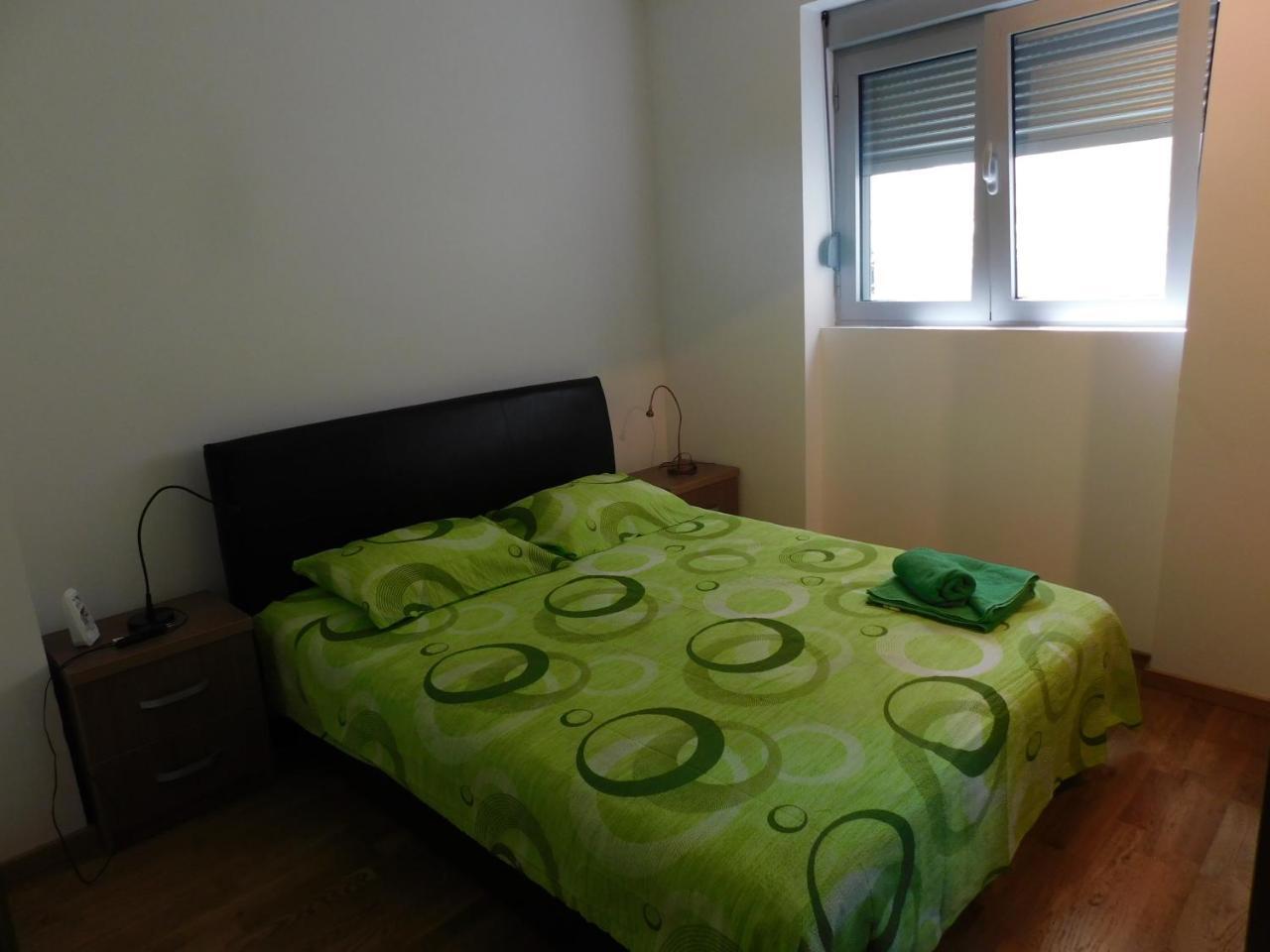 Svilen Konac Daire Budva